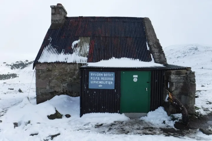 Cairngorms - April climbing photo