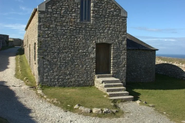 Lundy climbing photo
